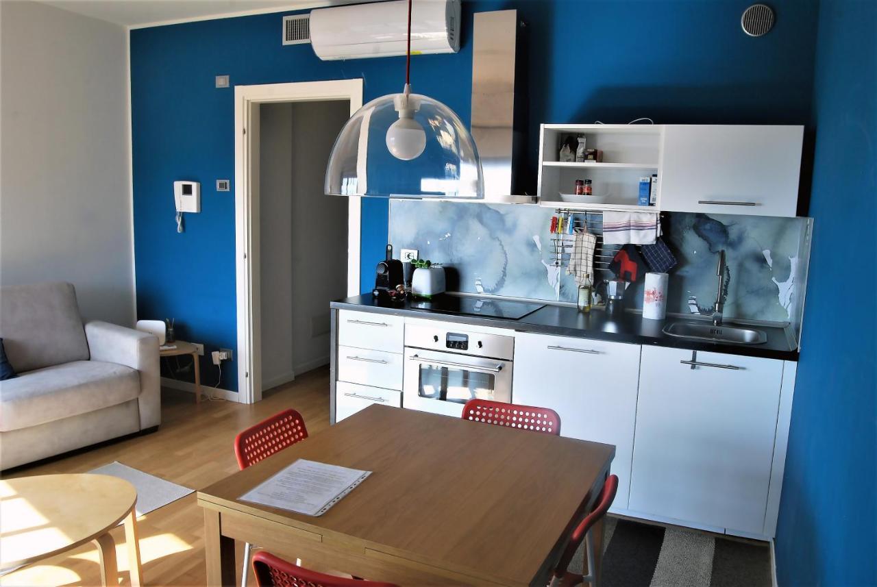 Appartement Modern & Bright Flat - 2 Min From The Sea à Savone Extérieur photo