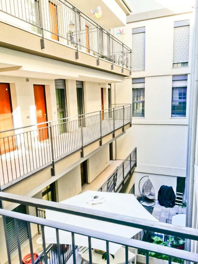 Appartement Modern & Bright Flat - 2 Min From The Sea à Savone Extérieur photo